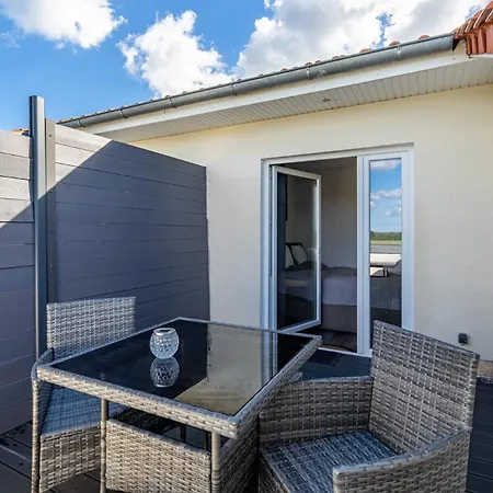Nr 6 Ewiges Meer Mit Loggia 아파트 아우리흐